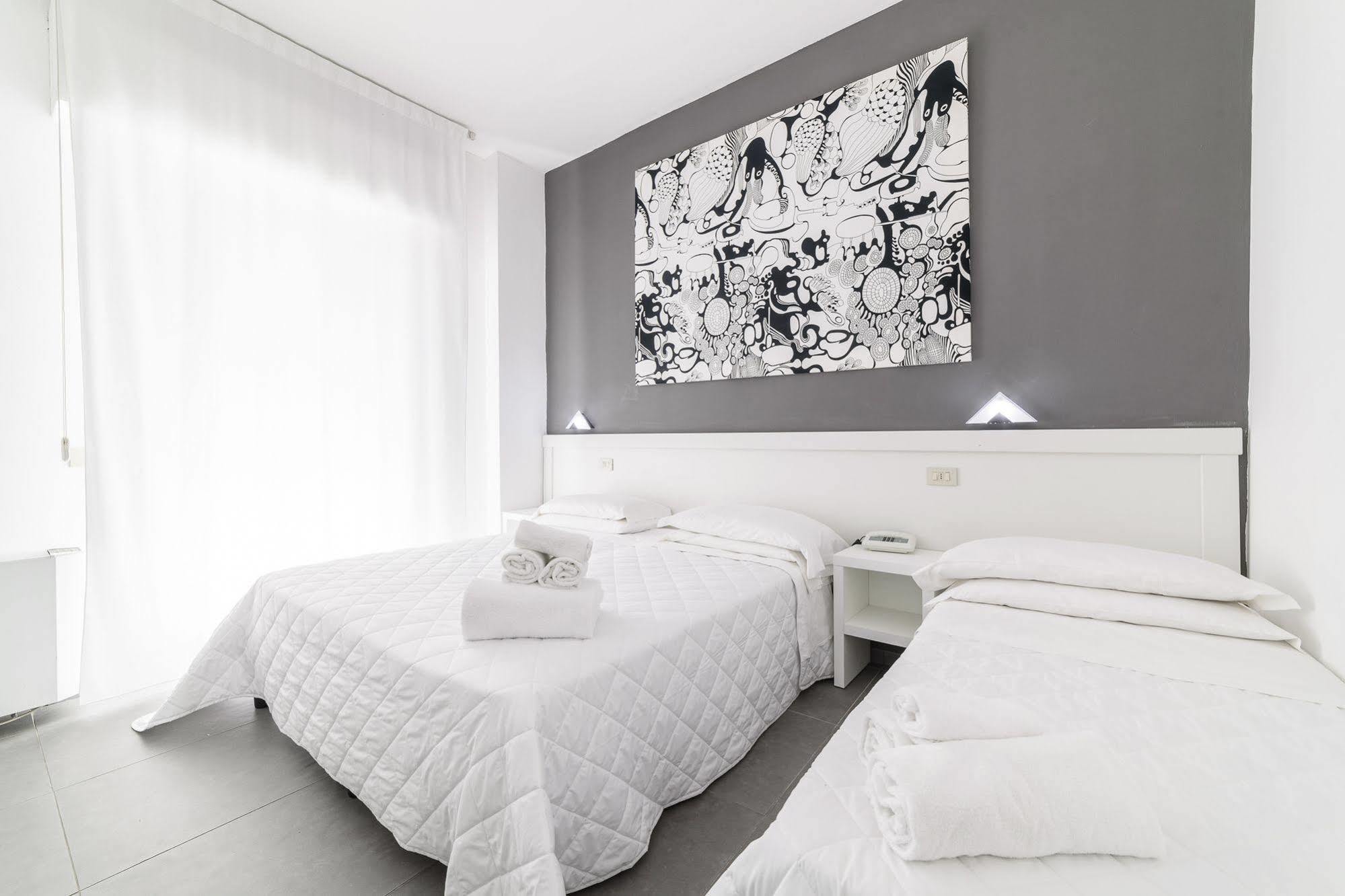 Hotel La Bussola Marina di Massa Kültér fotó